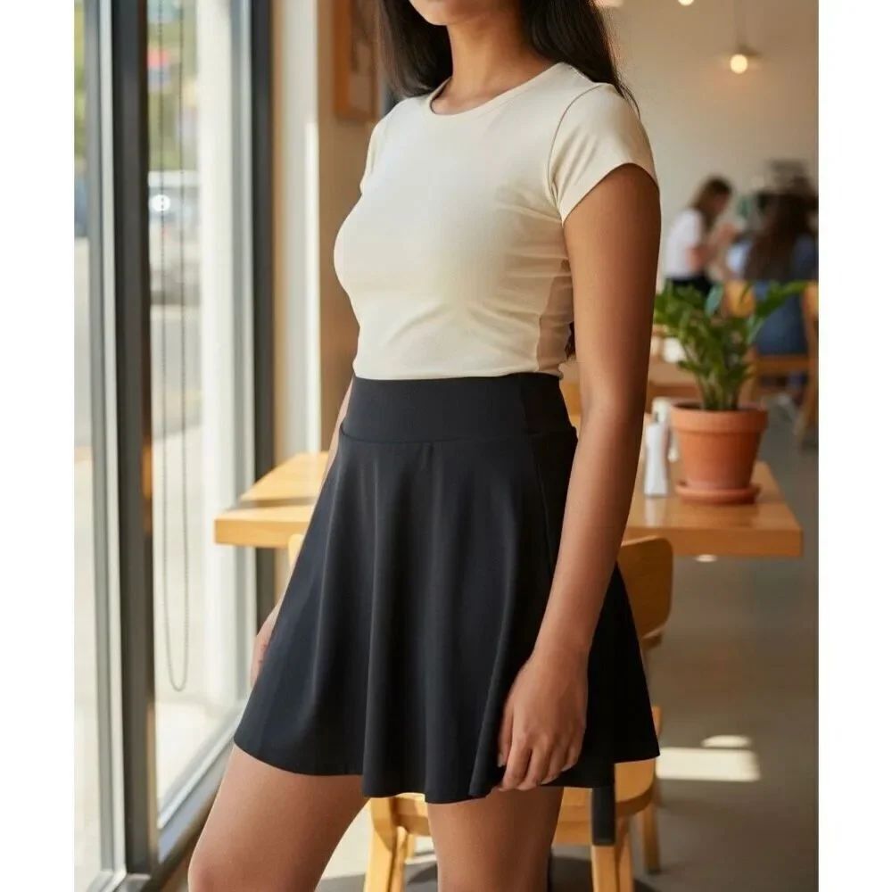 Chaser black Skater skirt size Small new